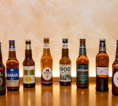 cerveza fría nacional Ambar, Motriz, Voll-Damm, A.K. Damm y Turia en restaurante taperia tapas bar Bon Vida en Castellón